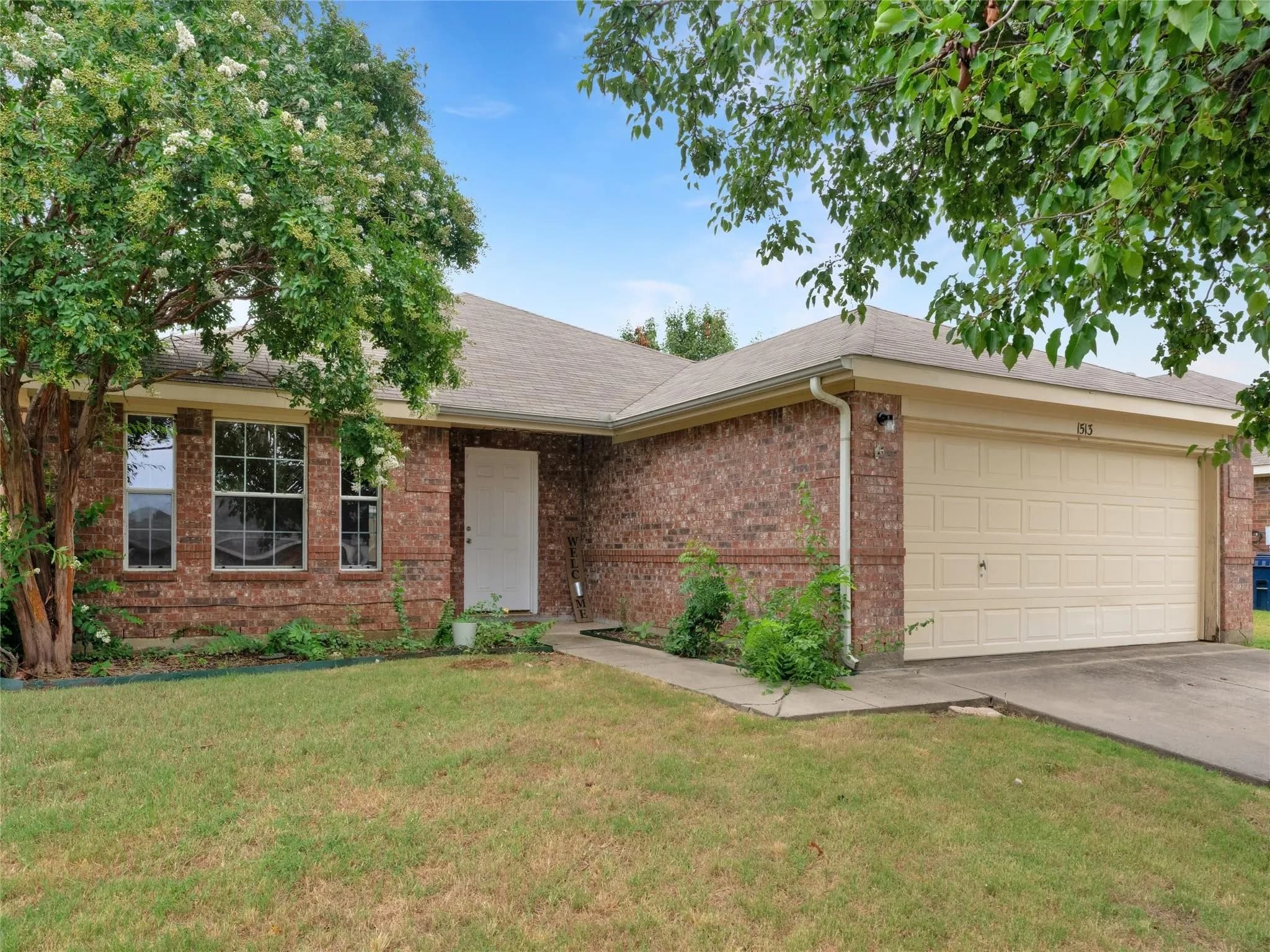 1513 W Hercules Ln, Denton, TX 76207